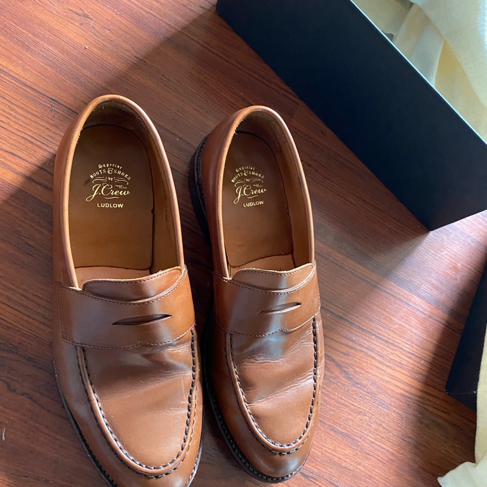 Leather shoes